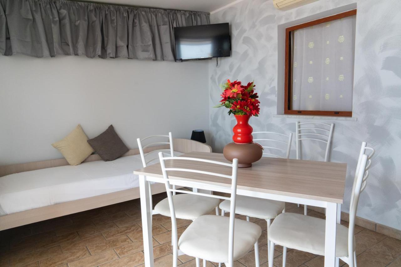 Nick & Santo'S Holiday Homes R Giardini Naxos Exterior foto
